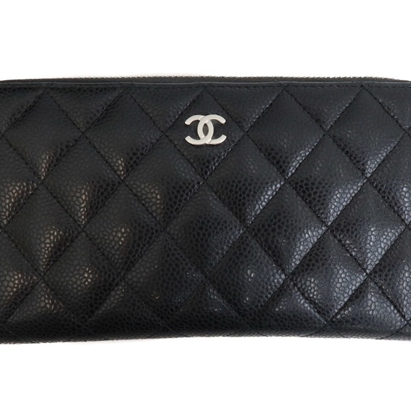 CHANEL black caviar wallet with CC - Picture 3 of 8